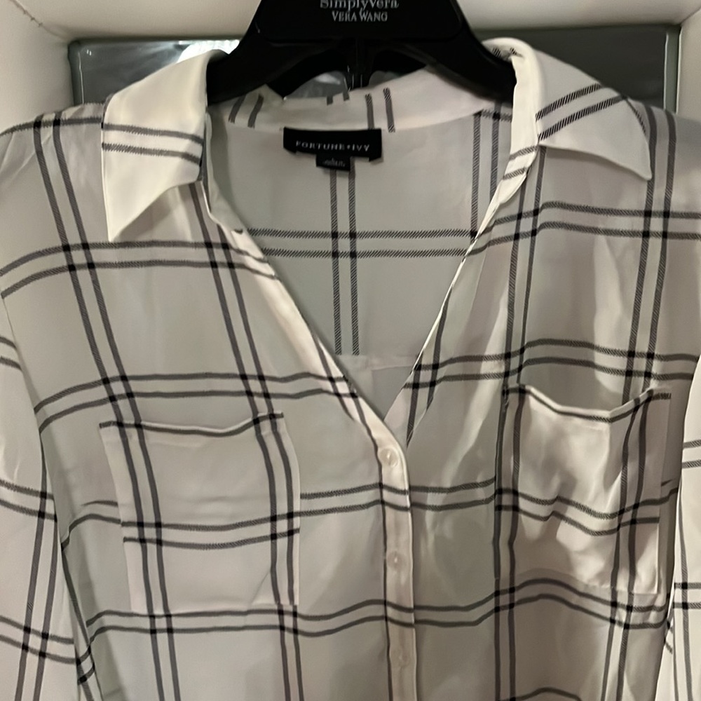 Shirt - Picture 2 of 4